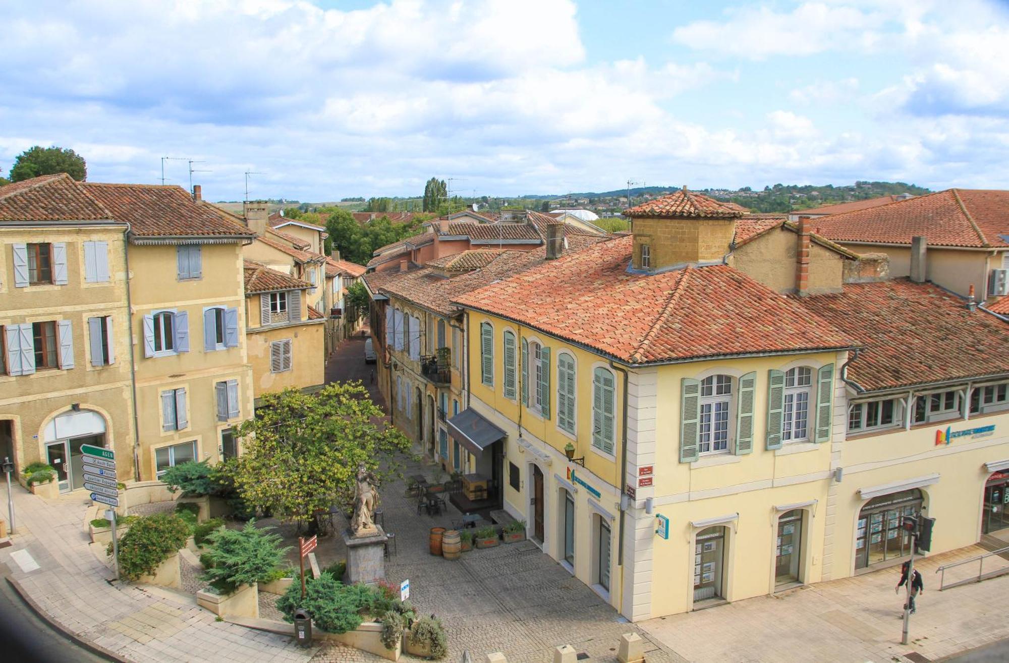 Villaret - Tres Spacieux En Coeur De Ville オーシュ エクステリア 写真